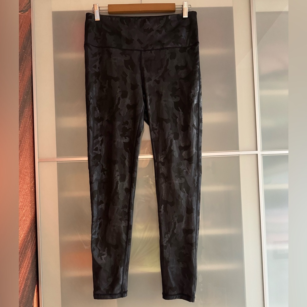 Mono B Black Camo Leggings